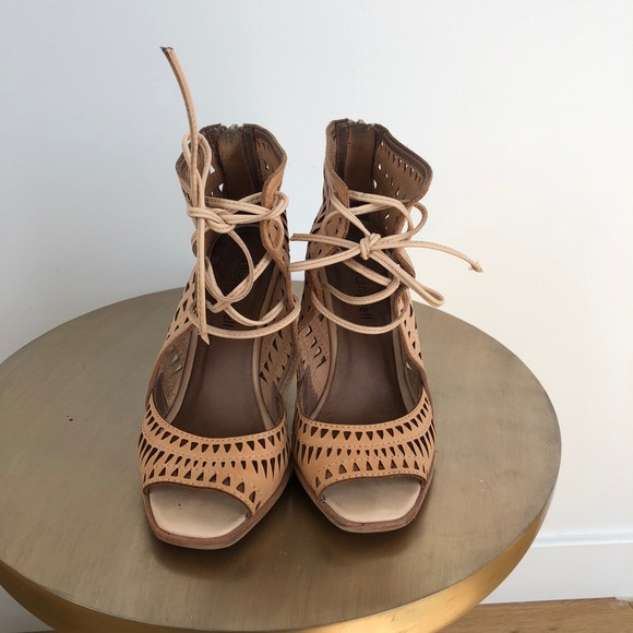 Jeffrey Campbell Rodillo Wedges - Size 6 - Picture 2 of 6